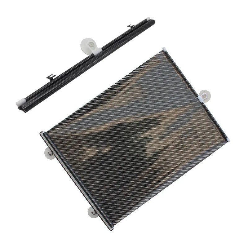 Parasolar universal cu ventuze